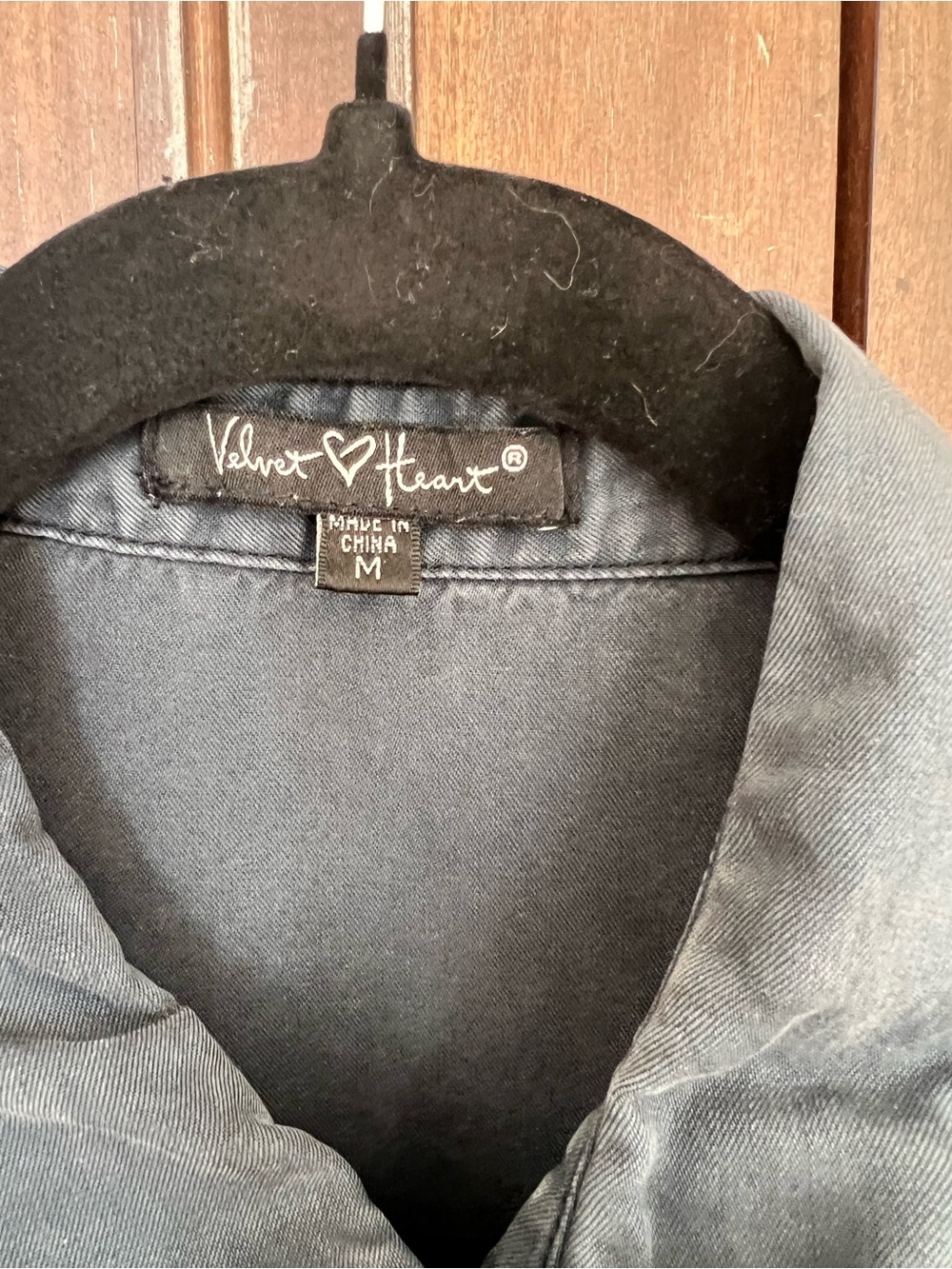 Velvet Heart Black Button-Up Shirt Dress - Picture 2 of 3